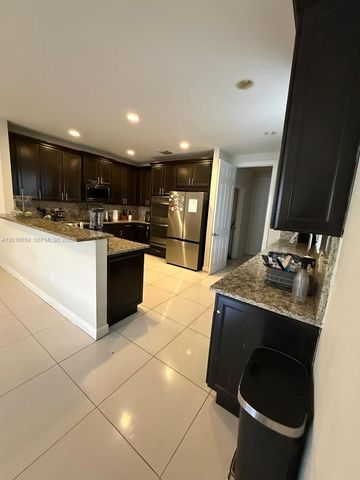 9845 NW 86th Terrace, Doral, FL 33178