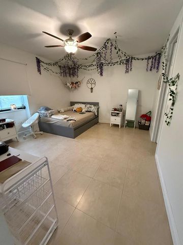 9845 NW 86th Terrace, Doral, FL 33178