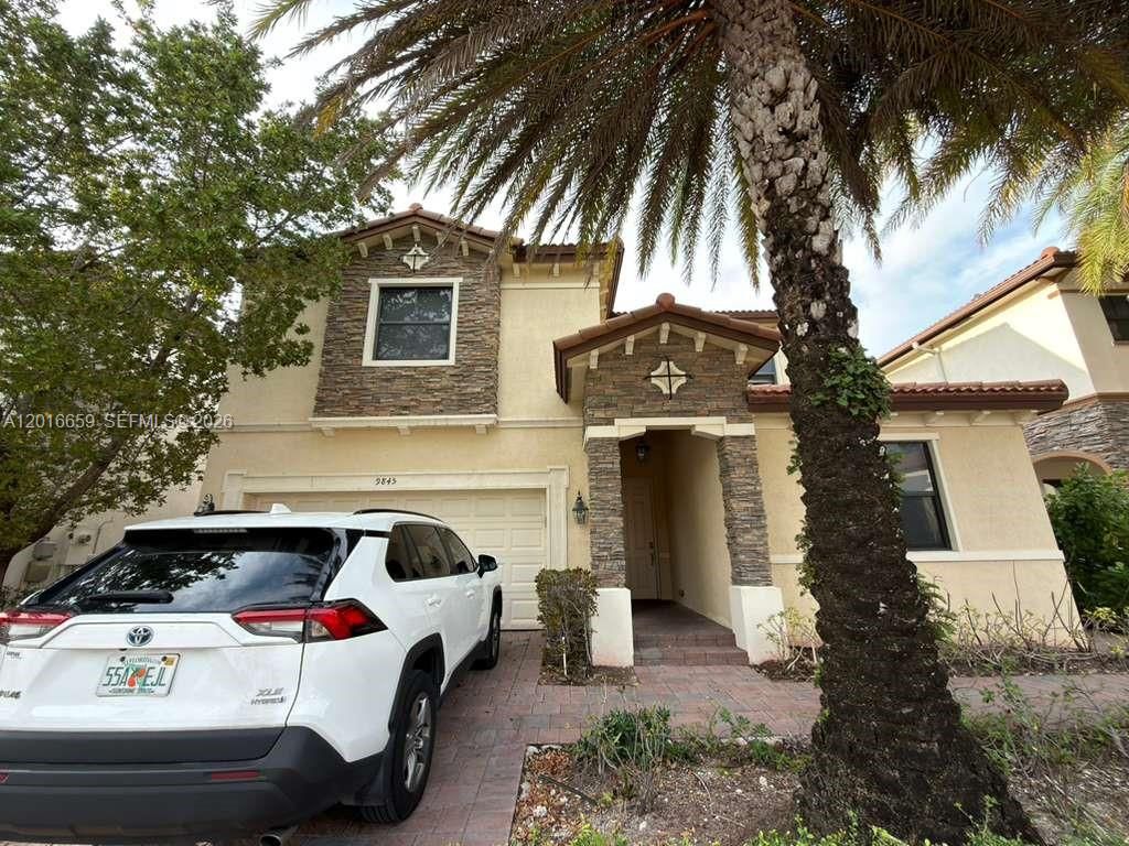9845 NW 86th Terrace, Doral, FL 33178