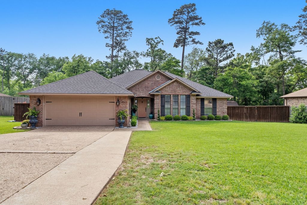 19122 Pinedale Circle, Flint, TX 75762
