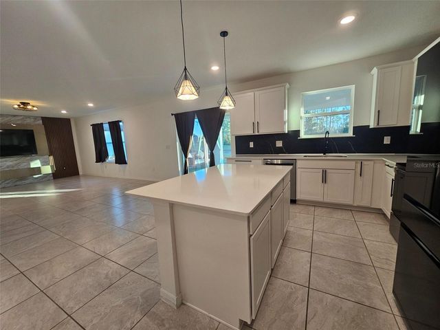 3928 CAPRI COAST DRIVE, Plant City, FL 33565