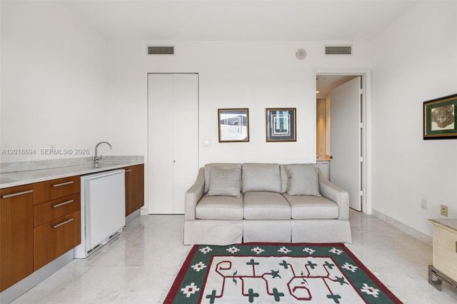 16047 Collins Ave Cabana 5S, Sunny Isles Beach, FL 33160
