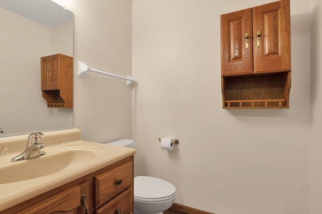 7403 Kirkdale Drive, 2B, Blacklick, OH 43004