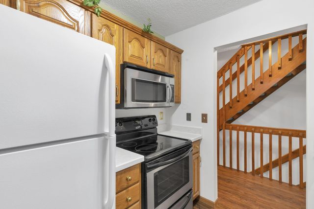 7403 Kirkdale Drive, 2B, Blacklick, OH 43004