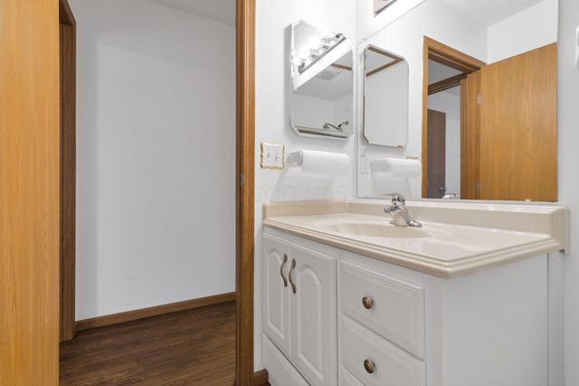 7403 Kirkdale Drive, 2B, Blacklick, OH 43004