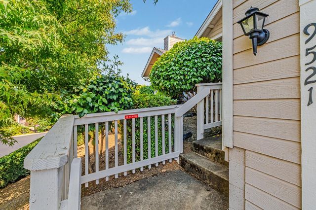 9521 Victorian Way, Plymouth, CA 95669
