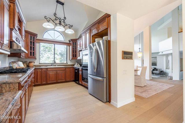 360 Camino De Celeste, Thousand Oaks, CA 91360