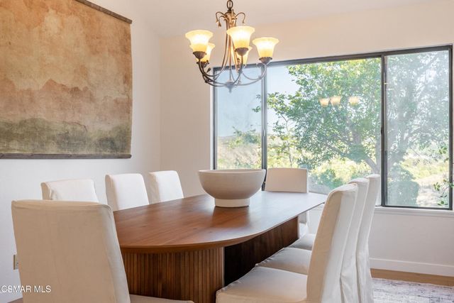 360 Camino De Celeste, Thousand Oaks, CA 91360