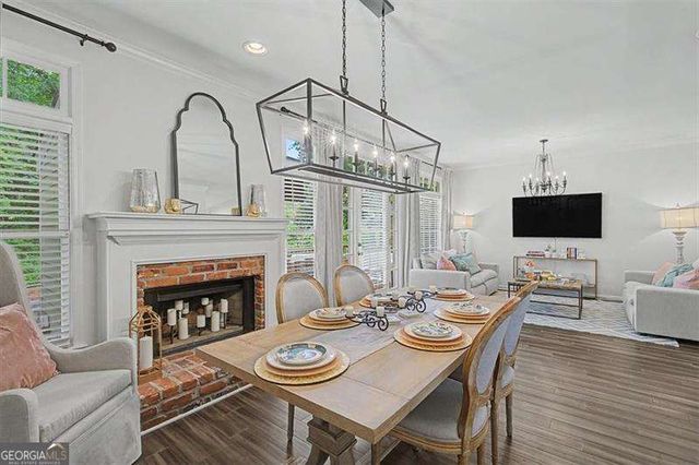 316 River Glen Drive, Roswell, GA 30075