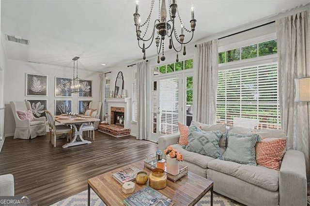 316 River Glen Drive, Roswell, GA 30075