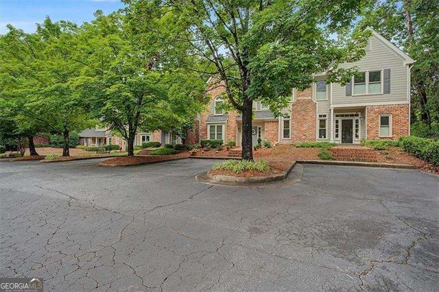 316 River Glen Drive, Roswell, GA 30075