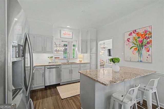 316 River Glen Drive, Roswell, GA 30075