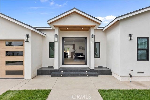 9044 Bigby, Downey, CA 90241