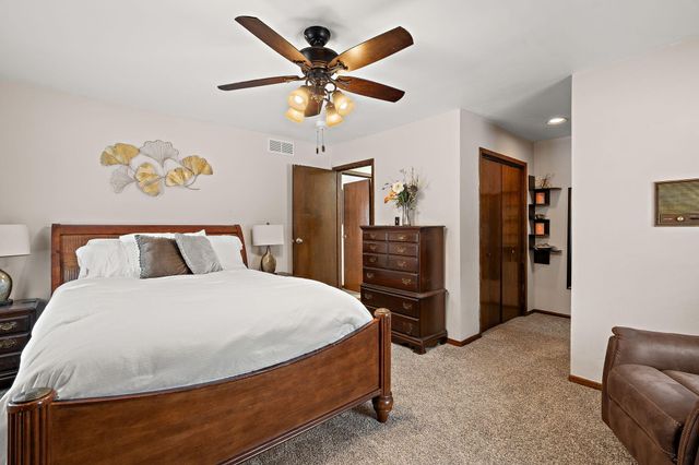 6938 Ironwood Avenue, Gary, IN 46403