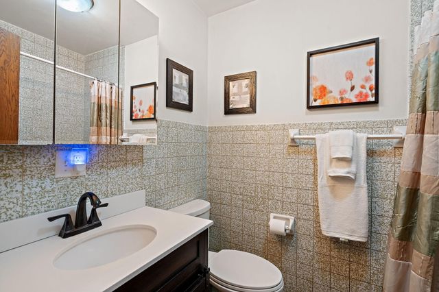 6938 Ironwood Avenue, Gary, IN 46403