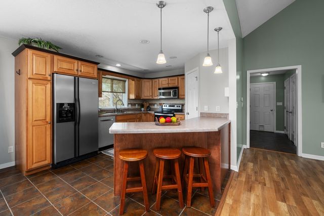 2527 128th Ave Court W, Milan, IL 61264