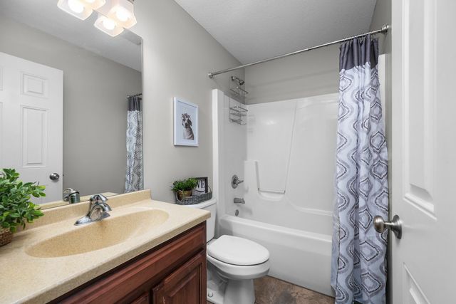 2527 128th Ave Court W, Milan, IL 61264