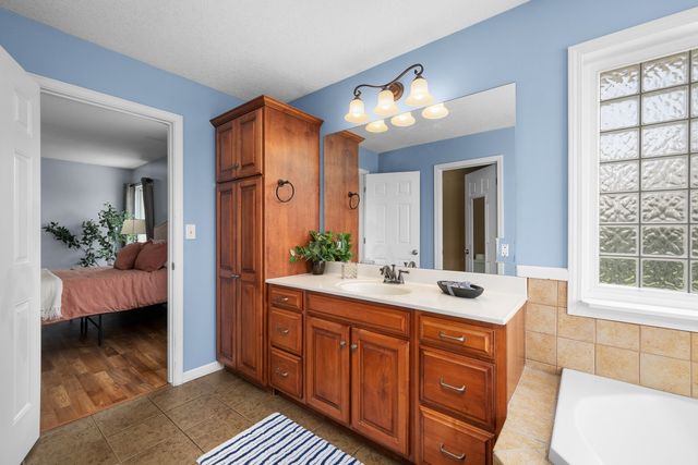 2527 128th Ave Court W, Milan, IL 61264