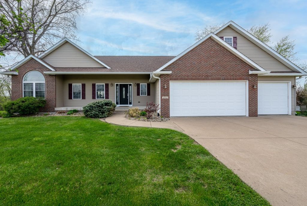 2527 128th Ave Court W, Milan, IL 61264