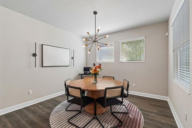 4911 LAKESHORE OAKS COURT, Tampa, FL 33624