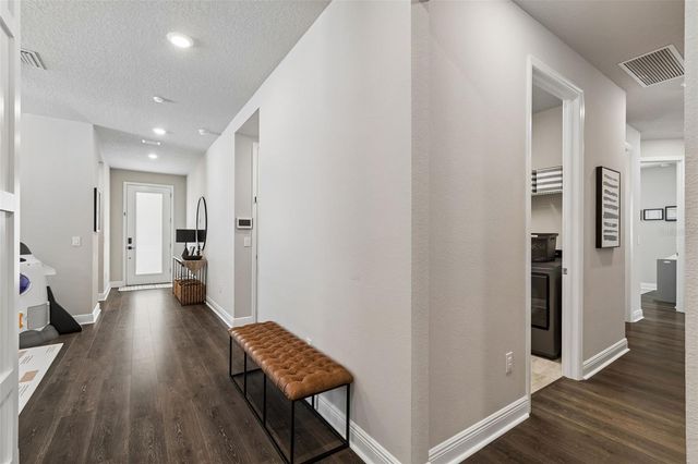 4911 LAKESHORE OAKS COURT, Tampa, FL 33624