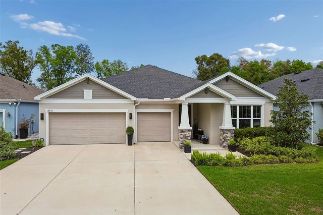 4911 LAKESHORE OAKS COURT, Tampa, FL 33624