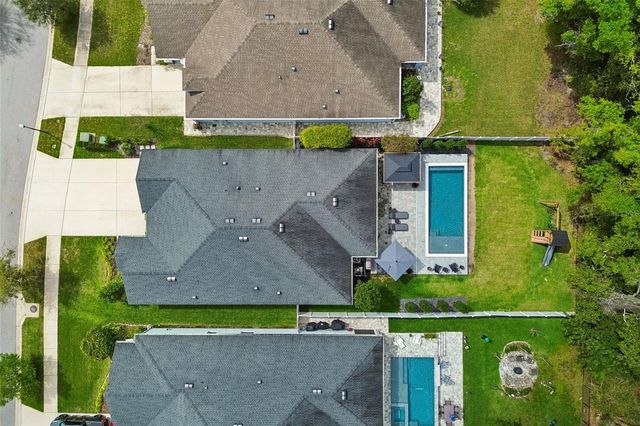 4911 LAKESHORE OAKS COURT, Tampa, FL 33624