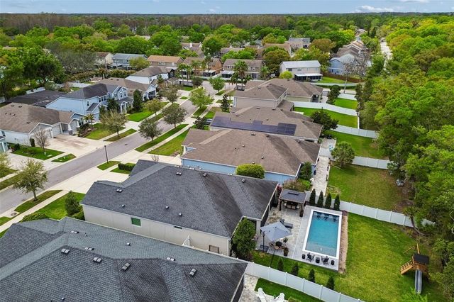 4911 LAKESHORE OAKS COURT, Tampa, FL 33624