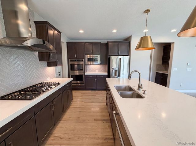 60 Sandalwood Way, Highlands Ranch, CO 80126