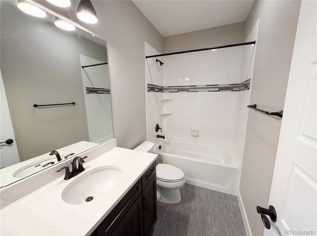 60 Sandalwood Way, Highlands Ranch, CO 80126