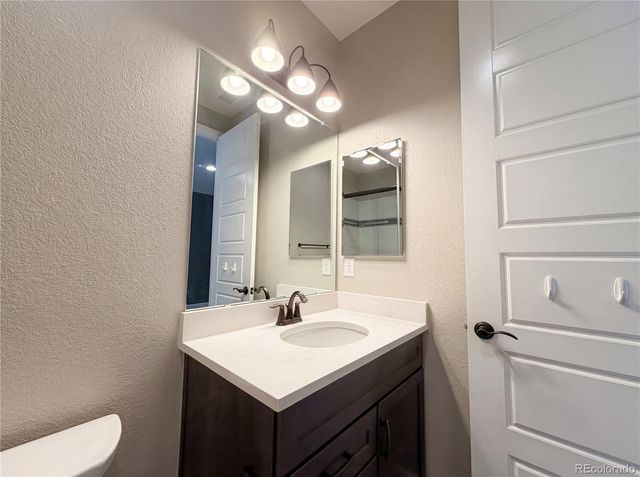 60 Sandalwood Way, Highlands Ranch, CO 80126