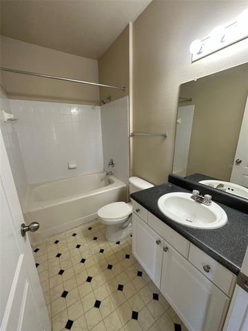 8836 VILLA VIEW CIRCLE 201, Orlando, FL 32821