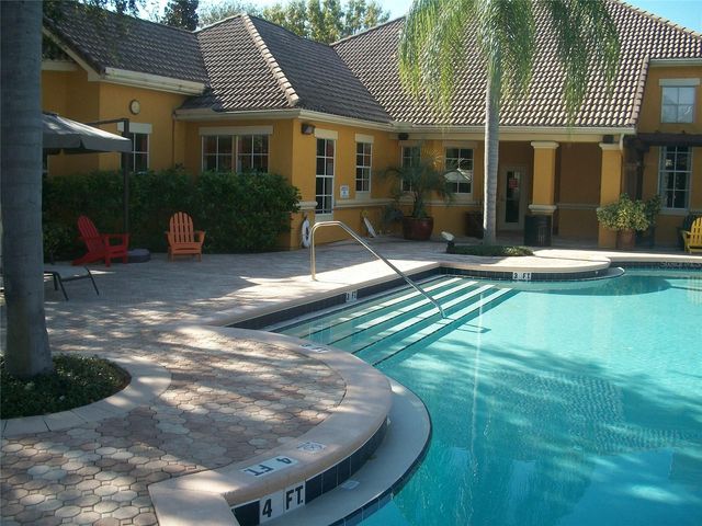 8836 VILLA VIEW CIRCLE 201, Orlando, FL 32821