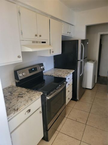 8901 S Braeswood Boulevard 107, Houston, TX 77074
