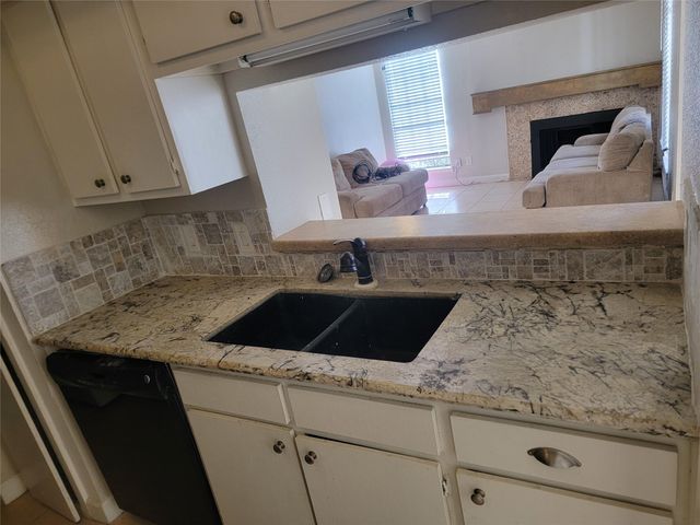 8901 S Braeswood Boulevard 107, Houston, TX 77074