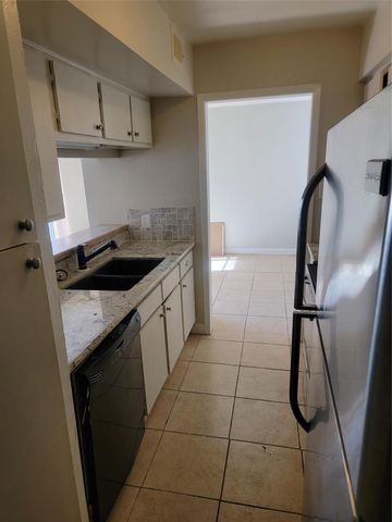 8901 S Braeswood Boulevard 107, Houston, TX 77074