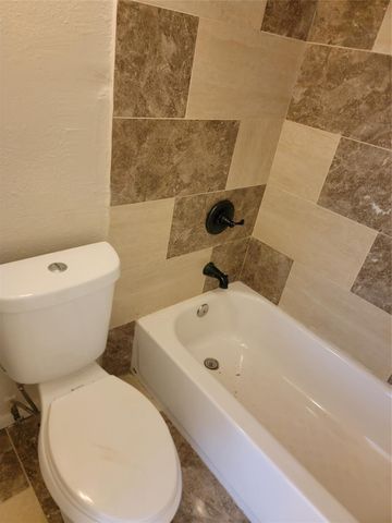 8901 S Braeswood Boulevard 107, Houston, TX 77074