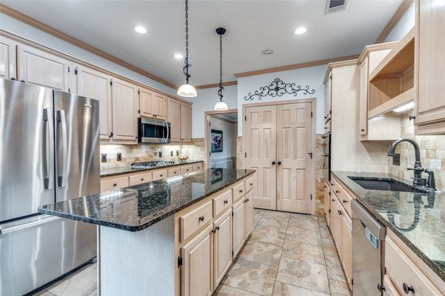2516 Nighthawk Drive, Plano, TX 75025