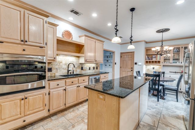 2516 Nighthawk Drive, Plano, TX 75025