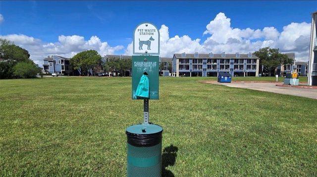18617 Egret Bay Boulevard 504, Webster, TX 77058