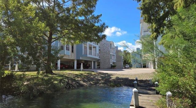18617 Egret Bay Boulevard 504, Webster, TX 77058