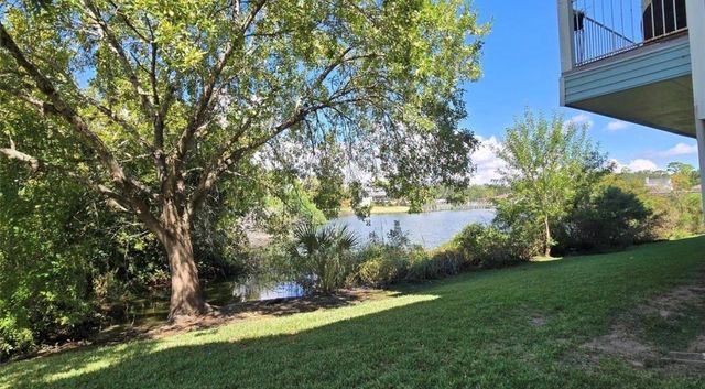 18617 Egret Bay Boulevard 504, Webster, TX 77058