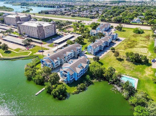 18617 Egret Bay Boulevard 504, Webster, TX 77058