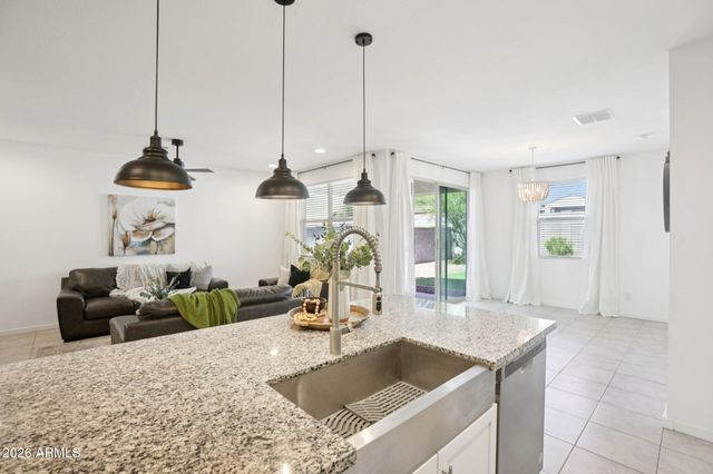 17864 W FETLOCK Trail, Surprise, AZ 85387