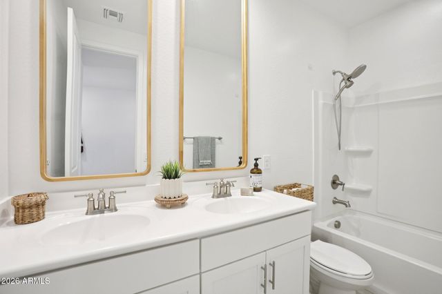 17864 W FETLOCK Trail, Surprise, AZ 85387