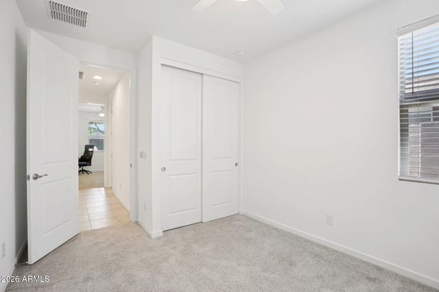 17864 W FETLOCK Trail, Surprise, AZ 85387