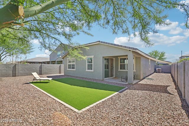 17864 W FETLOCK Trail, Surprise, AZ 85387