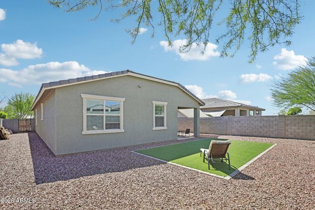 17864 W FETLOCK Trail, Surprise, AZ 85387