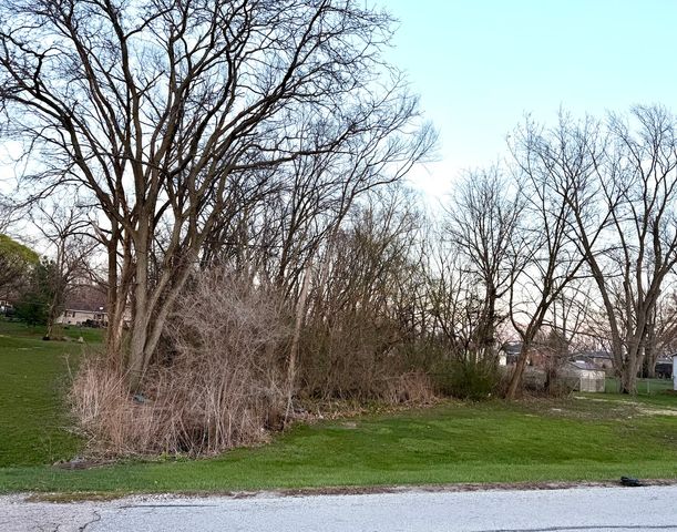 2N309 Pearl Avenue, Glen Ellyn, IL 60137