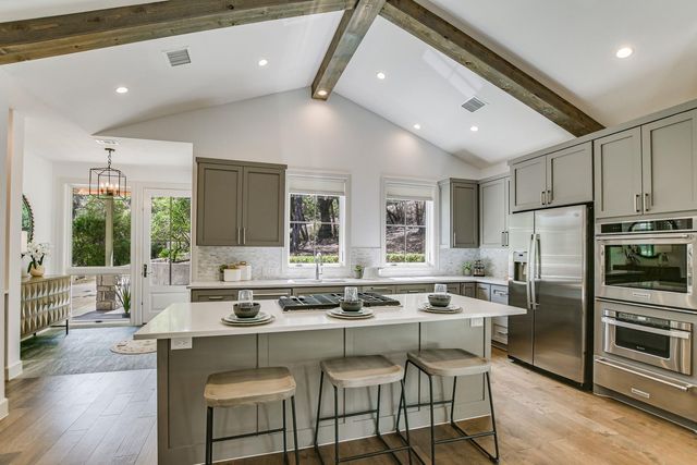 1707 River Hills RD B & C, Austin, TX 78733